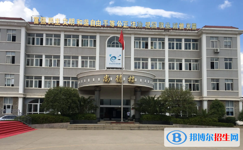 云南2023年男生读幼师学校有前途吗