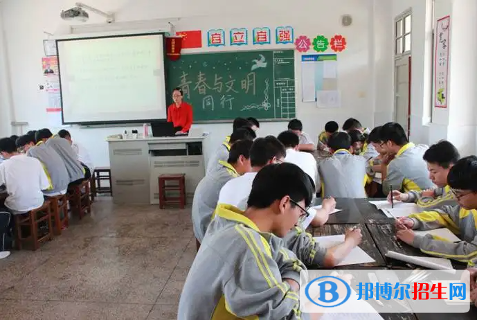 西藏2023年中专学校是学什么的