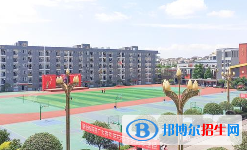 成都2023年上铁路学校好不好