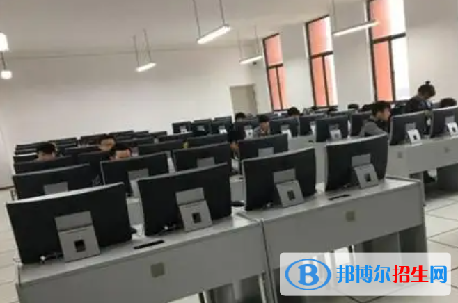 贵州2023年初中生读电子商务学校好吗