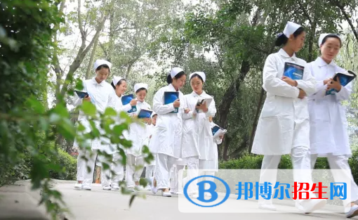 兰州2023年中专和卫校哪个更好