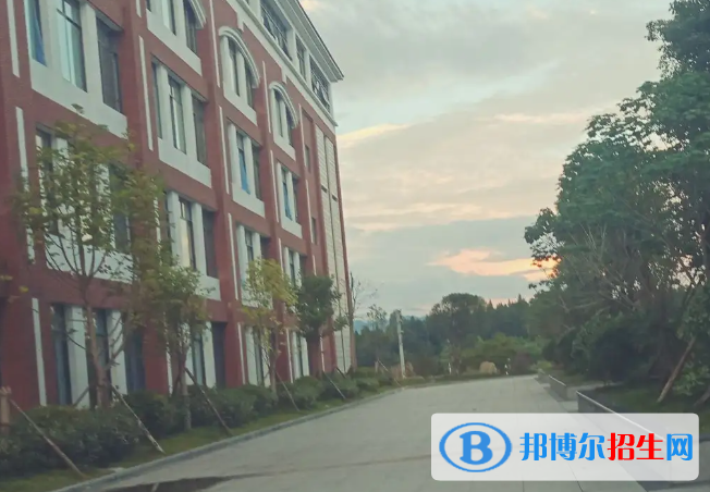 贵州2023年读电子商务学校有用吗