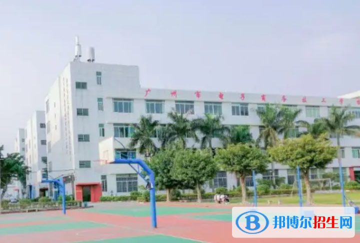 云南2023年读卫校能考大学吗