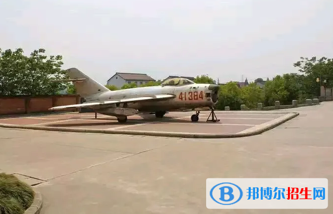 陕西2023年中专学校好还是职高好