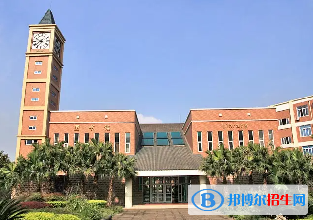 成都美视国际学校初中部2023年入学考试2