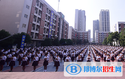 成都2023年哪个铁路学校比较好