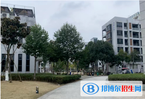 杭州2023年职业高中有哪些铁路学校