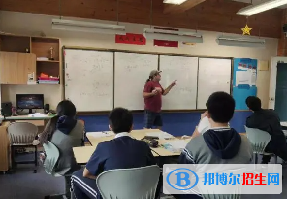 深圳奥斯翰外语学校初中部2023年学费标准