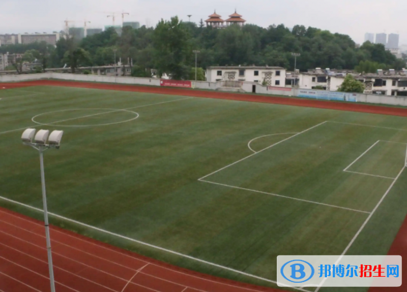  贵州2023年女生上铁路学校学啥好