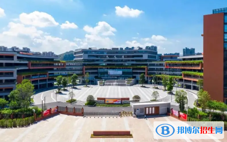 广州英东中学初中部2023年学费标准