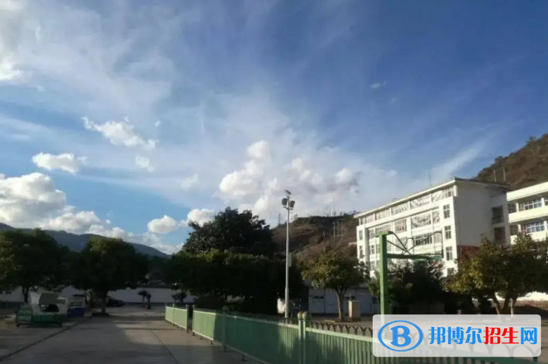  云南2023年初中毕业可以上什么中专学校