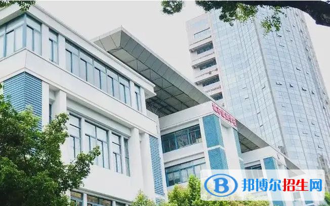 广州加拿大国际学校(CIS)初中部靠谱吗2