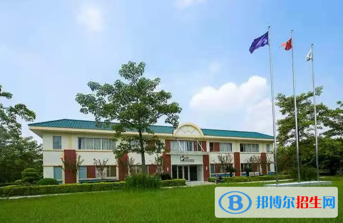 广州美国人国际学校初中部靠谱吗