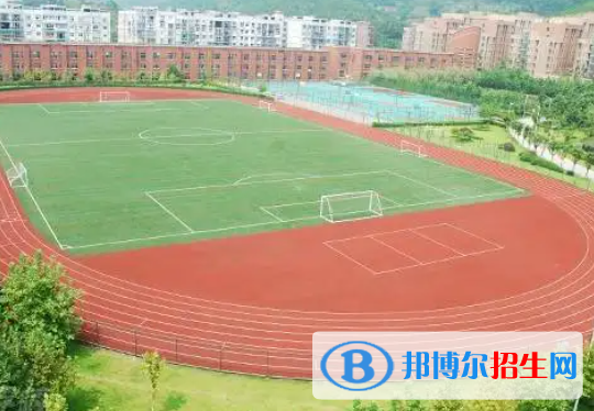  云南2023年中专学校好还是大专好