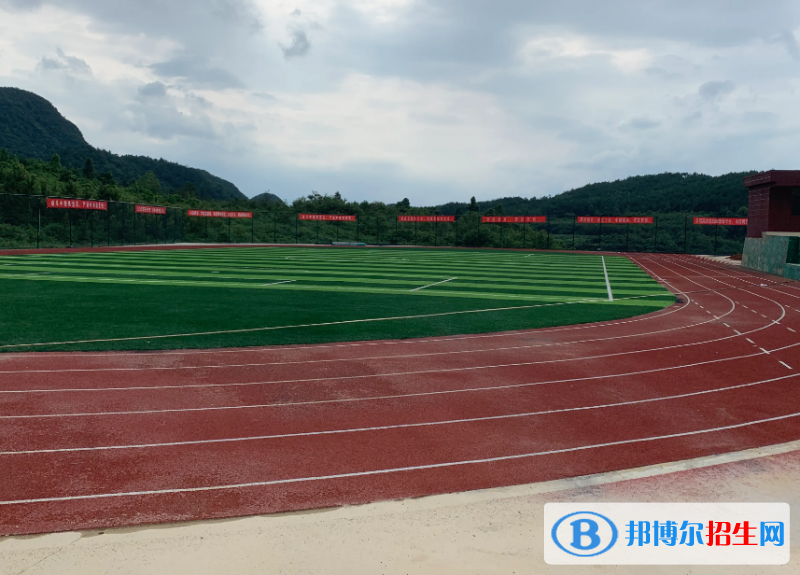  贵州2023年女生学铁路学校有前途吗