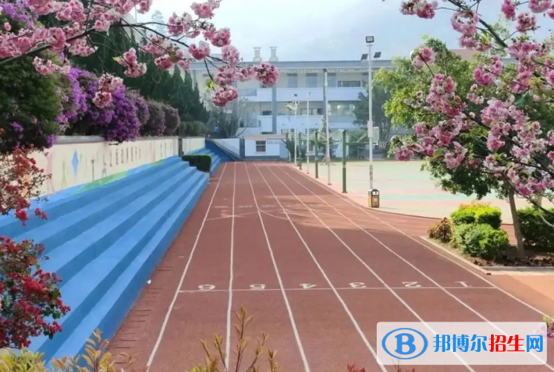 云南2023年中专属于高中吗