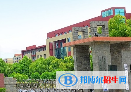  安徽2023年女生学汽修学校有前途吗