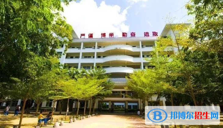 海南中学三亚学校2023年招生计划 