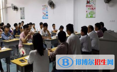  安徽2023年400分能上汽修学校吗