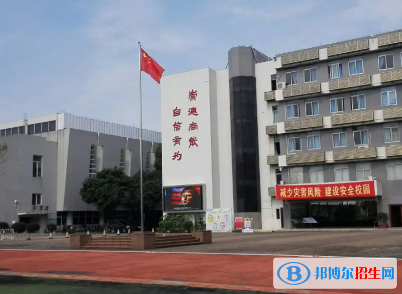 贵州2023年初中生学铁路学校怎么样
