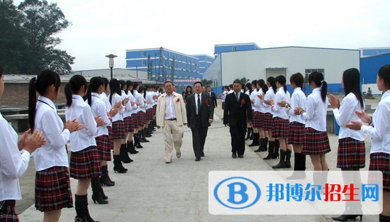 成都2023年哪个铁路学校有招生