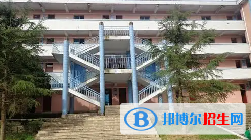  云南2023年职高和中专学校有哪些区别