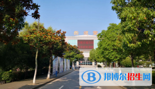  安徽2023年男生上汽修学校学什么好
