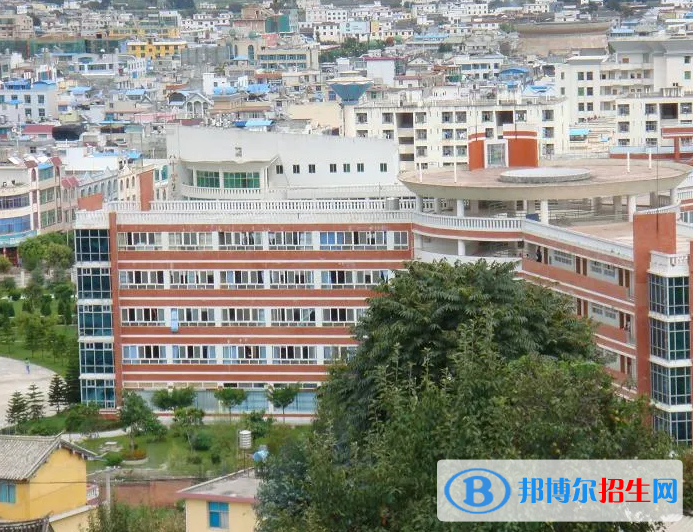 云南2023年没初中毕业能上中专学校吗