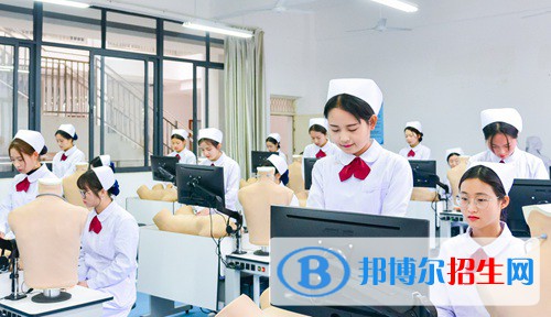 云南2023年女生学卫校好找工作吗