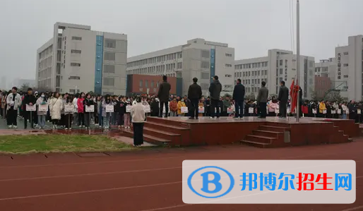  安徽2023年男生读汽修学校学什么好