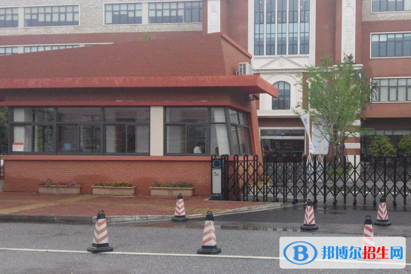 苏州德威国际学校初中部2023年入学条件2