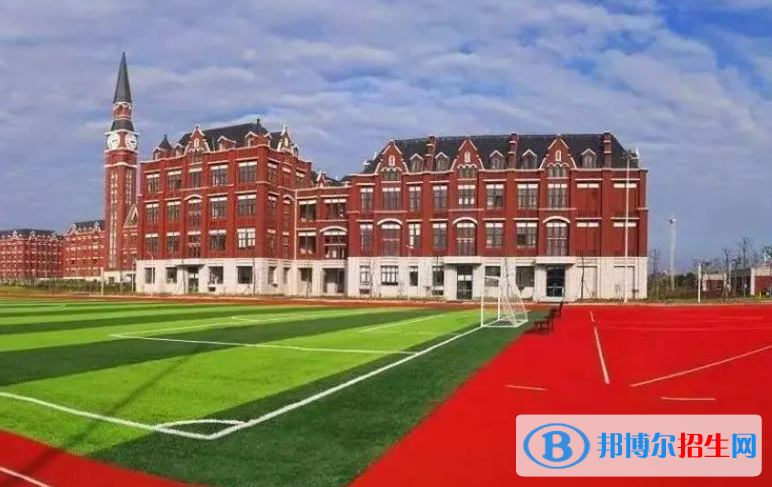 苏州德威国际学校初中部2023年学费标准