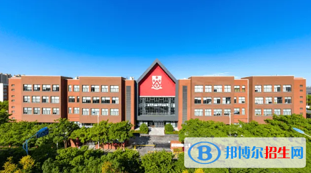 苏州德威国际学校初中部2023年学费标准2