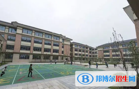 张家港外国语学校初中部靠谱吗2