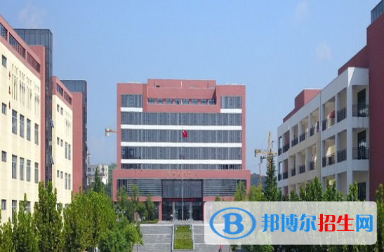  安徽2023年女生读汽修学校好不好