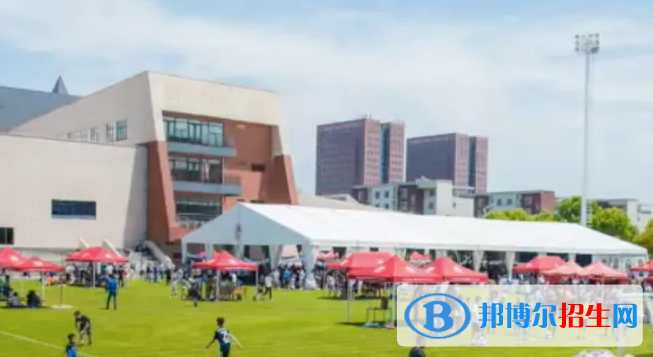 苏州新加坡国际学校初中部2023年入学考试2