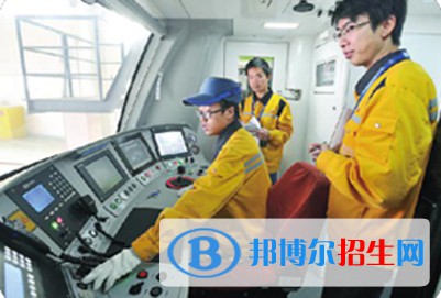 成都2023年初中生读铁路学校怎么样