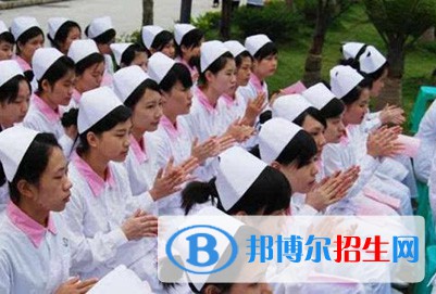 兰州2023年初中生学卫校好吗