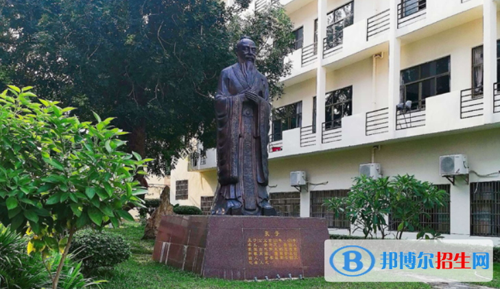 东方市东方中学2023年招生简章 