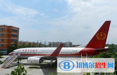 成都2023年女生读铁路学校怎么样