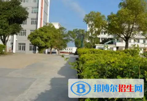 广西2023年现在上计算机学校学啥好
