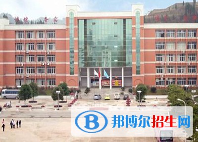 成都2023年附近有哪些铁路学校