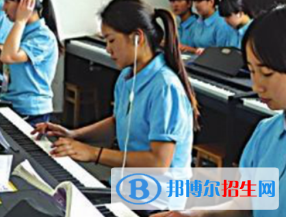 河南2023年职高卫校哪个好