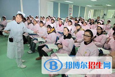兰州2023年女生读卫校学什么专业好