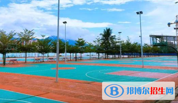 乐东中学2023年招生办联系电话 