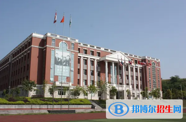 重庆耀中国际学校高中部2023年入学条件