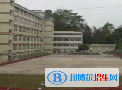 广西2023年男生上什么计算机学校好