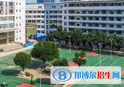 广西2023年男生读计算机学校好吗
