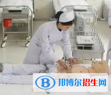 河南2023年读卫校好还是中专学校好