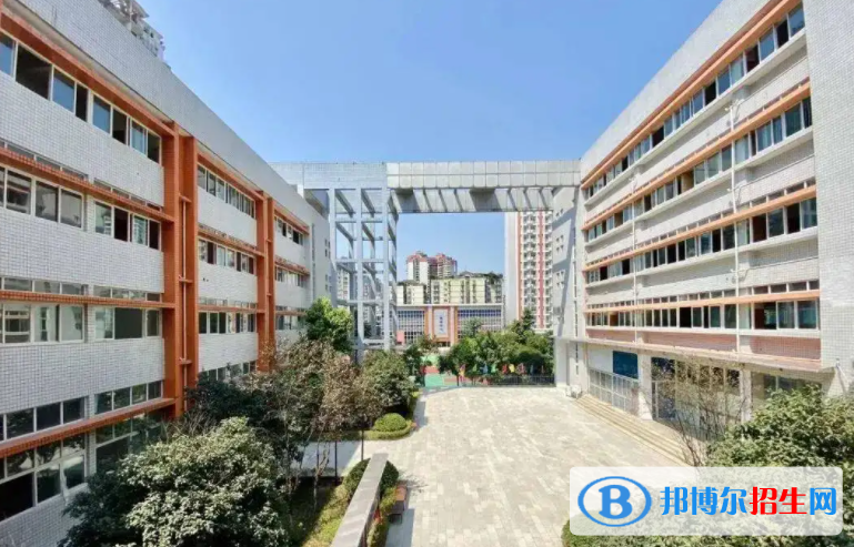 重庆史迪威外语学校初中部2023年学费标准